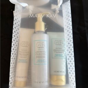 Mary Kay Satin Hands Pampering Set Fragrance Free
